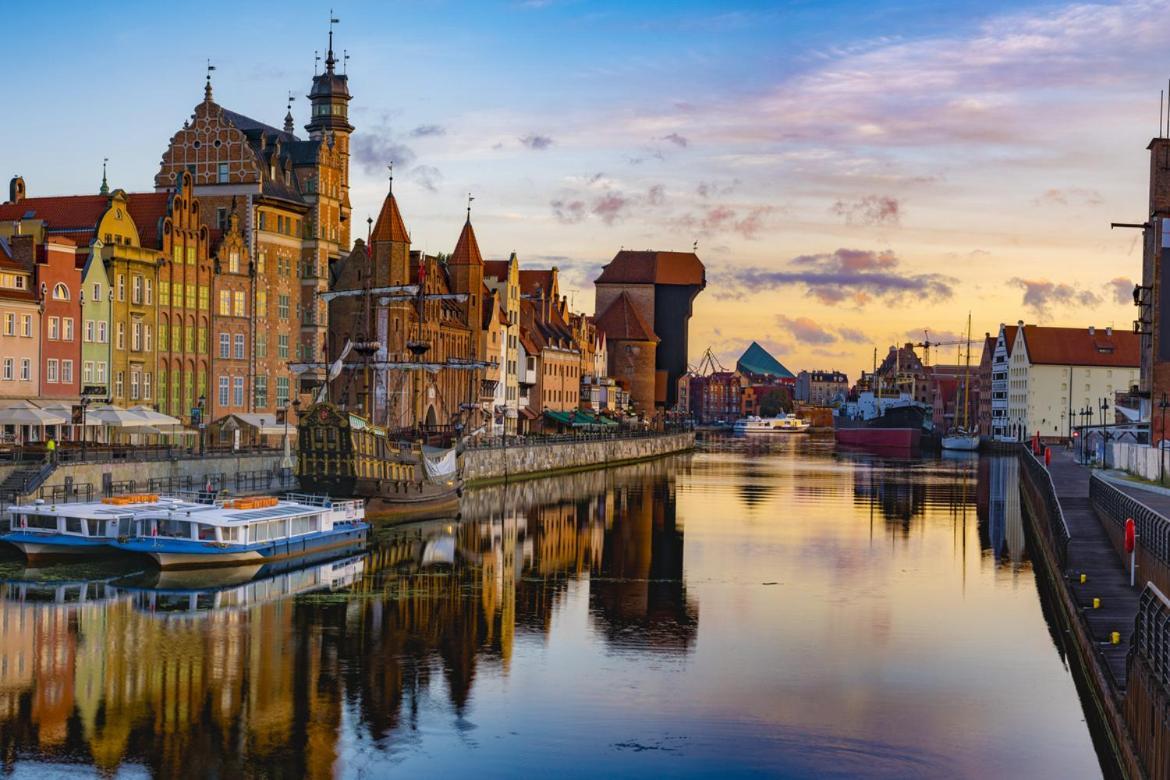 Swish Apartment -10 Min To Old Town Gdansk,Pkp & Shopping Mall Экстерьер фото